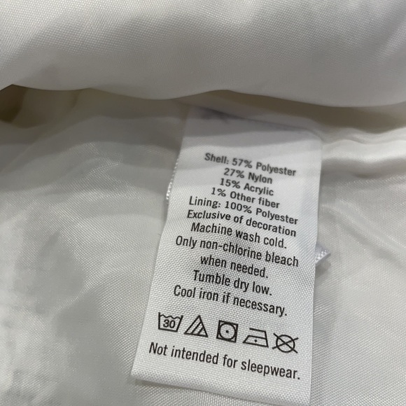 Creamy white with red & navy bow - Picture 5 of 7